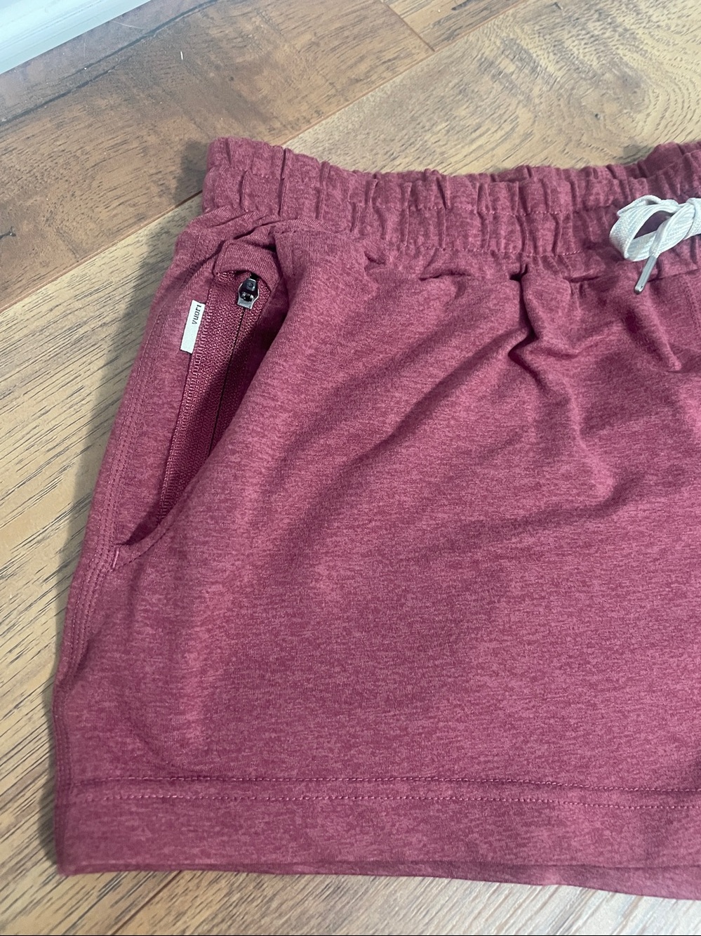 2 Pair Vuori Shorts Size Small - Picture 6 of 14
